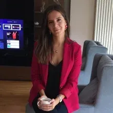 Dyt. Zeynep Ekici Demirpençe — Diyetisyen, İstanbul. Portre fotoğrafı.