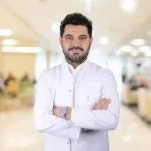 Op. Dr. Özgür Erdem — Kulak Burun Boğaz, Antalya. Portre fotoğrafı.