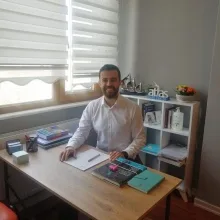Fzt. Ferat Başer — Fizyoterapi Ve Rehabilitasyon, İstanbul. Portre fotoğrafı.