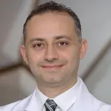 Doç. Dr. Murat Köse — İç Hastalıkları, Bahçelievler, İstanbul. Portre fotoğrafı.