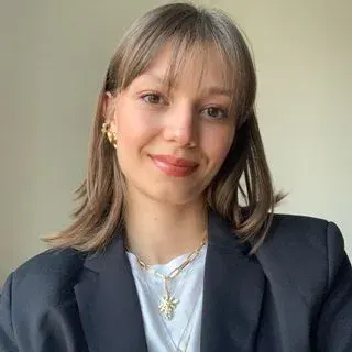 Psk. Buse Ersoy Altınkaya. Portre fotoğrafı.