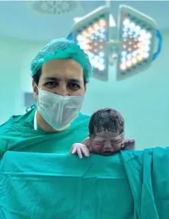 Op. Dr. Emre Uysal profilinde yer alan galeri fotoğrafı.