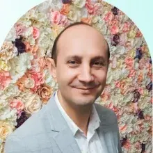 Uzm. Psk. Dan. Metin Torun — Psikolojik Danışma ve Rehberlik, Bursa. Portre fotoğrafı.