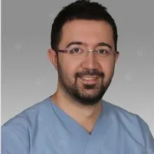 Dt. Aydın Mısıroğlu — Diş Hekimi, Ankara. Portre fotoğrafı.