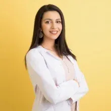 Dkt. Dilara Korkmaz Erdemir — Dil ve Konuşma Terapisi, Antalya. Portre fotoğrafı.