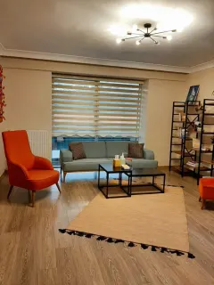 Psk. Aslı Mirza profilinde yer alan galeri fotoğrafı.