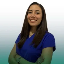 Dt. Buket Atalay — Diş Hekimi, İzmir. Portre fotoğrafı.