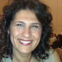 Dt. Bahar Özkaynak Korkmaz — Diş Hekimi, Pendik, İstanbul. Portre fotoğrafı.