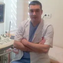 Op. Dr. Hakan İbrahim Boyar — Kadın Hastalıkları Ve Doğum, İnegöl, Bursa. Portre fotoğrafı.