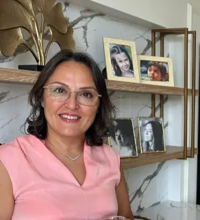 Op. Dr. Fatma Gençtürk Özer profilinde yer alan galeri fotoğrafı.