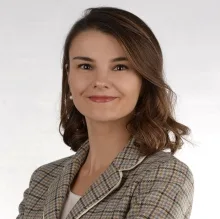 Uzm. Psk. Sebahat Filiz — Psikoloji, İzmir. Portre fotoğrafı.