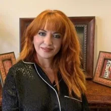 Psk. Dan. Dilek Manik — Psikolojik Danışma ve Rehberlik, İstanbul. Portre fotoğrafı.