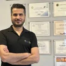 Uzm. Fzt. Kenan Zafer Aksungur — Fizyoterapi Ve Rehabilitasyon, İstanbul. Portre fotoğrafı.
