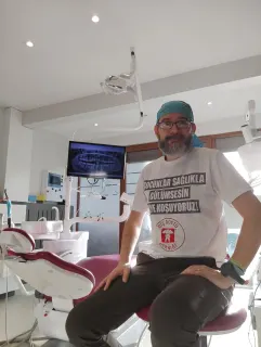 Dt. Ali Berkman profilinde yer alan galeri fotoğrafı.