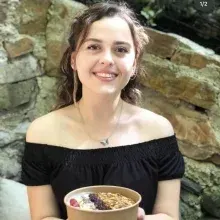 Dyt. Binnaz Nur Öncel. Portre fotoğrafı.