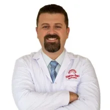 Op. Dr. Teoman Başaran — Ortopedi Ve Travmatoloji, Çorum. Portre fotoğrafı.