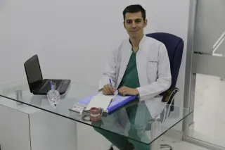 Uzm. Dr. Özgür Gözlüklü profilinde yer alan galeri fotoğrafı.