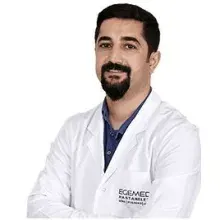 Uzm. Dr. Mehmet Çelik — Kardiyoloji, Aydın. Portre fotoğrafı.