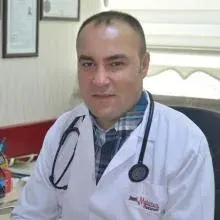 Uzm. Dr. Ahmet İbrahimoğlu — İç Hastalıkları, Malatya. Portre fotoğrafı.