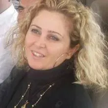 Dr. Dt. Oya Kademoğlu — Samsun. Portre fotoğrafı.