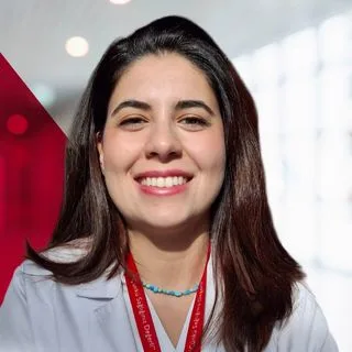 Op. Dr. Gözde Akyol — Plastik Rekonstrüktif Ve Estetik Cerrahi, Bodrum, Muğla. Portre fotoğrafı.
