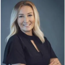 Uzm. Psk. Cansu Arslantaş Süren — Psikoloji, Samsun. Portre fotoğrafı.