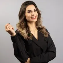 Psk. Dilara Topçu — Psikoloji. Portre fotoğrafı.
