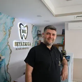 Dt. Fazil Safa Şıktaş — Diş Hekimi, Sarıçam, Adana. Portre fotoğrafı.