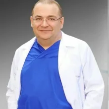 Op. Dr. Mahmut Akyıldız — Kalp Ve Damar Cerrahisi, Beykoz, İstanbul. Portre fotoğrafı.