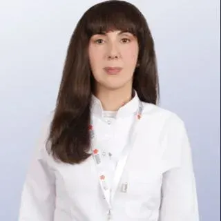 Uzm. Dr. Sümbüle Dönmez — Dermatoloji, Bağcılar, İstanbul. Portre fotoğrafı.