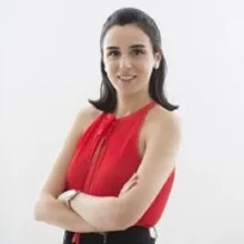 Psk. Zeynep Çetinkaya Cengiz — Psikoloji, İstanbul. Portre fotoğrafı.