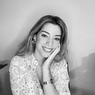 Kl. Psk. Melisa Emek — Psikoloji, İstanbul. Portre fotoğrafı.
