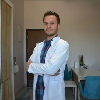 Fzt. Kemal Yersen — Fizyoterapi Ve Rehabilitasyon, Çanakkale. Portre fotoğrafı.