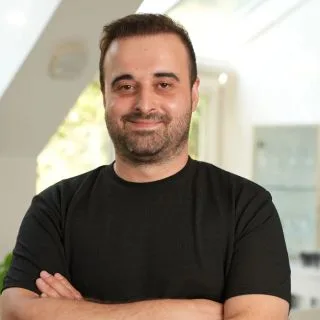 Op. Dr. Erdem Zengin — Üroloji, Nilüfer, Bursa. Portre fotoğrafı.