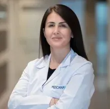 Uzm. Dr. Afitap Gülçin Bak — Nöroloji, İstanbul. Portre fotoğrafı.