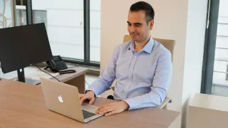 Doç. Dr. Hakan Öğütlü profilinde yer alan galeri fotoğrafı.