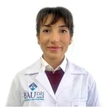 Dr. Dt. Melike Polat — İstanbul. Portre fotoğrafı.