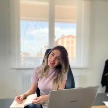 Dyt. Tuğba Baytatlı — Diyetisyen, Nevşehir. Portre fotoğrafı.