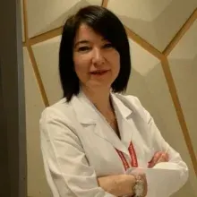 Op. Dr. Aylin Tatlıadım — Kadın Hastalıkları Ve Doğum, Bahçelievler, İstanbul. Portre fotoğrafı.