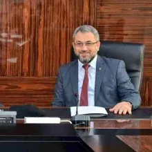 Prof. Dr. Alper Cihan — Genel Cerrahi, İstanbul. Portre fotoğrafı.
