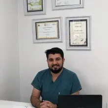 Dt. İbrahim Tarhan — Diş Hekimi, Diyarbakır. Portre fotoğrafı.