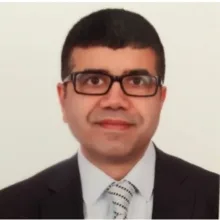 Prof. Dr. Veysel Nijat Baş — Çocuk Endokrinolojisi, Çankaya, Ankara. Portre fotoğrafı.