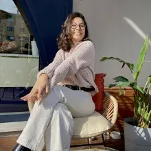 Dyt. Esra Köksal — Diyetisyen, Kocaeli. Portre fotoğrafı.