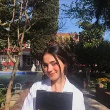 Psk. Berrin Hande Yıldız — Psikoloji, İstanbul. Portre fotoğrafı.