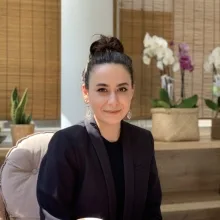 Kl. Psk. Selin Acar — Psikoloji, İzmir. Portre fotoğrafı.