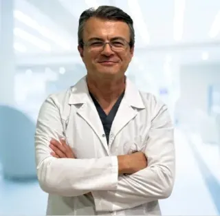 Op. Dr. Mehmet Gürel profilinde yer alan galeri fotoğrafı.