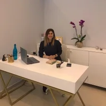 Uzm. Fzt. Arkız İlkcemre Çam — Fizyoterapi Ve Rehabilitasyon. Portre fotoğrafı.