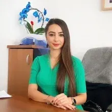 Psk. Zeynep Özdere — Psikoloji, İstanbul. Portre fotoğrafı.
