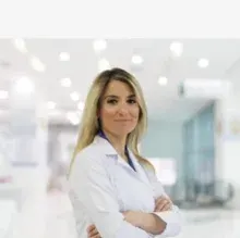 Uzm. Dr. Esra Tırman — Çocuk Sağlığı Ve Hastalıkları, Serdivan, Sakarya. Portre fotoğrafı.