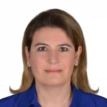Prof. Dr. Teslime Atlı — İç Hastalıkları, Çukurova, Adana. Portre fotoğrafı.